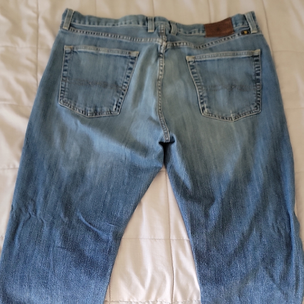 Lucky Brand Men's Relaxed Jeans in Light Blue